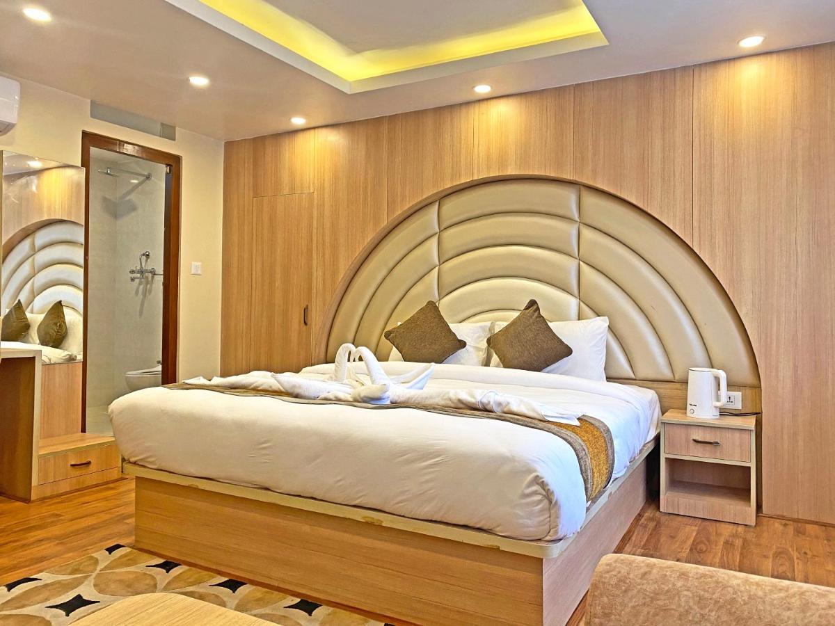 Hotel Airport Gurkha กาฐมาณฑุ ภายนอก รูปภาพ