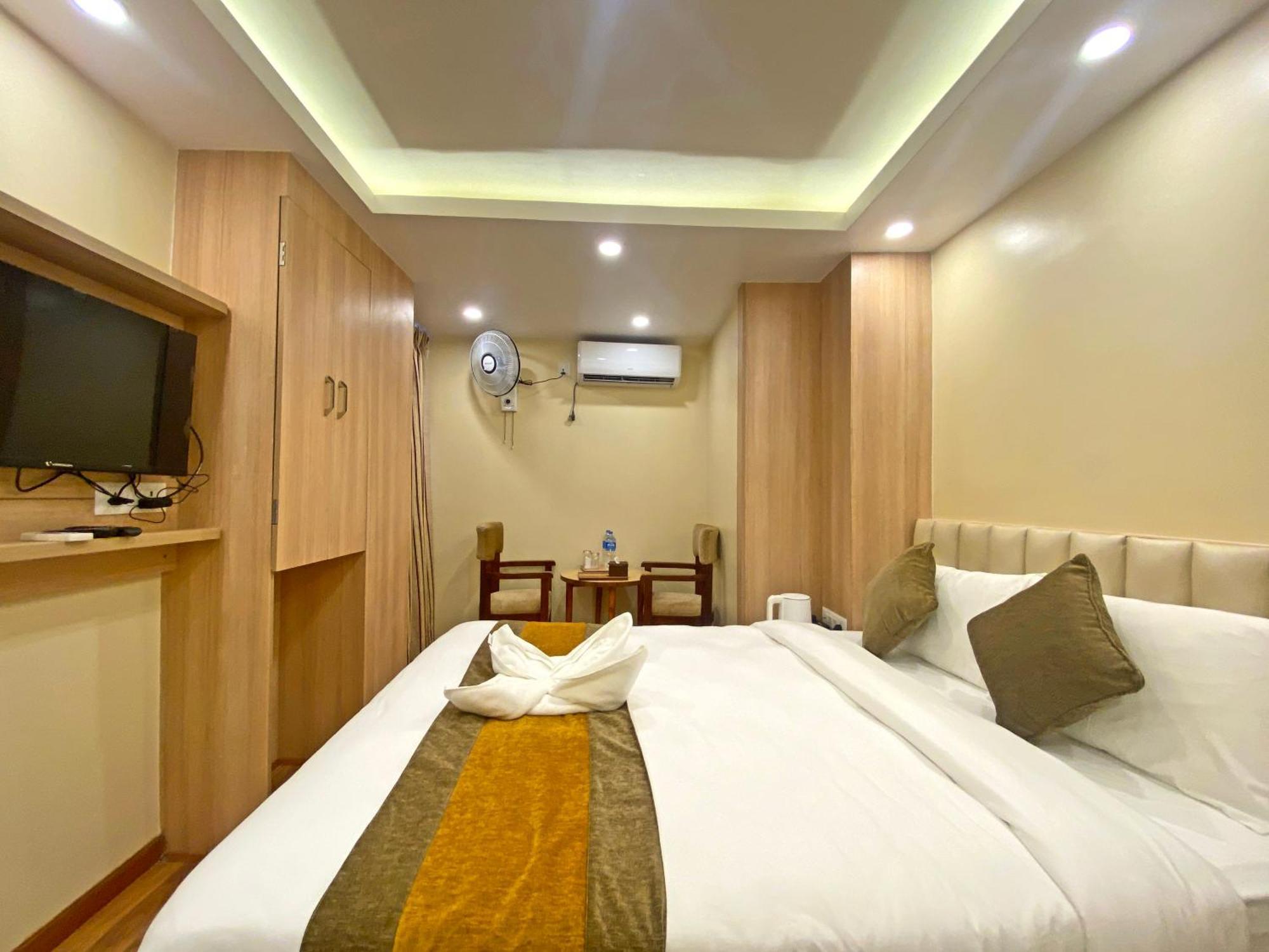 Hotel Airport Gurkha กาฐมาณฑุ ภายนอก รูปภาพ